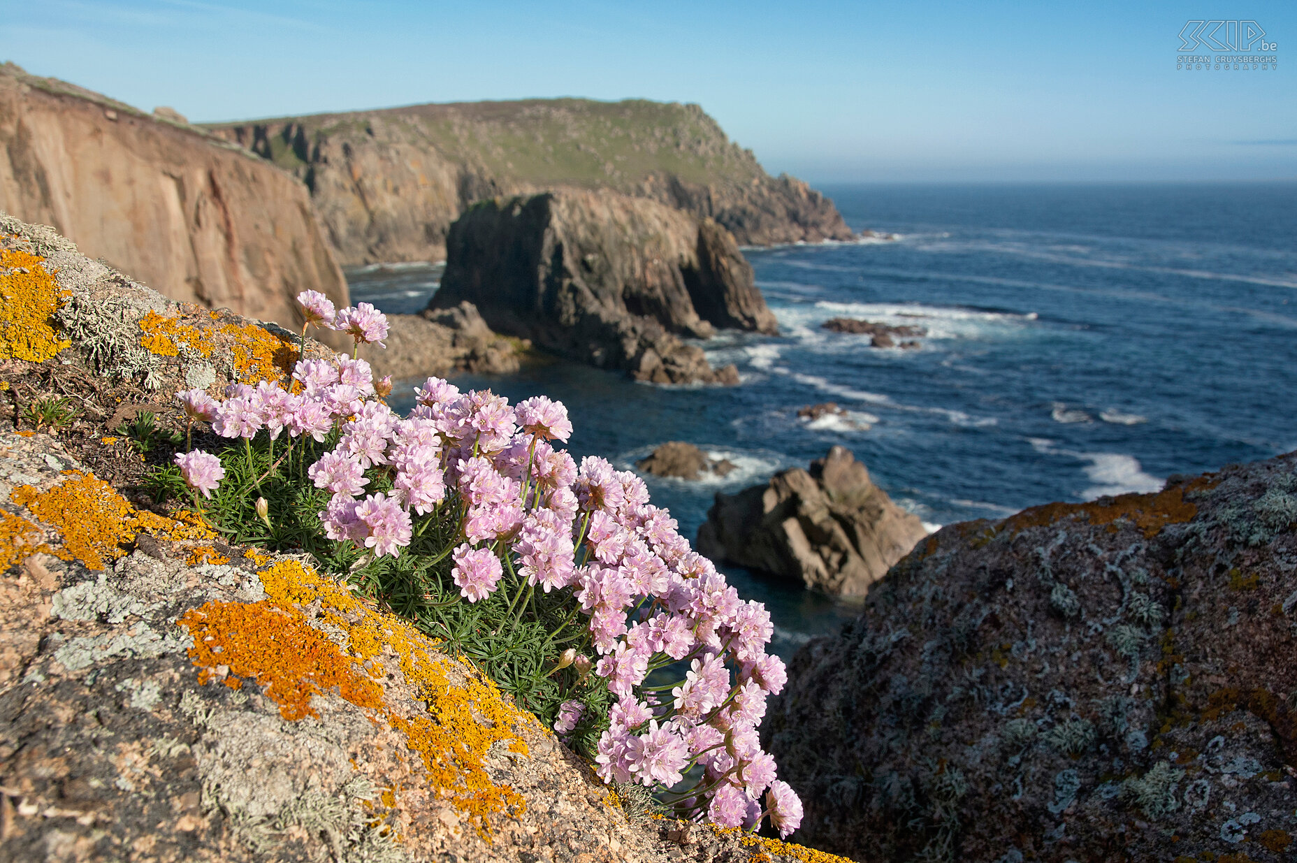 Land's End Land’s End is het meest westelijke punt van het vasteland van Engeland. Je vind er ook prachtige kliffen en rotsformaties. Stefan Cruysberghs